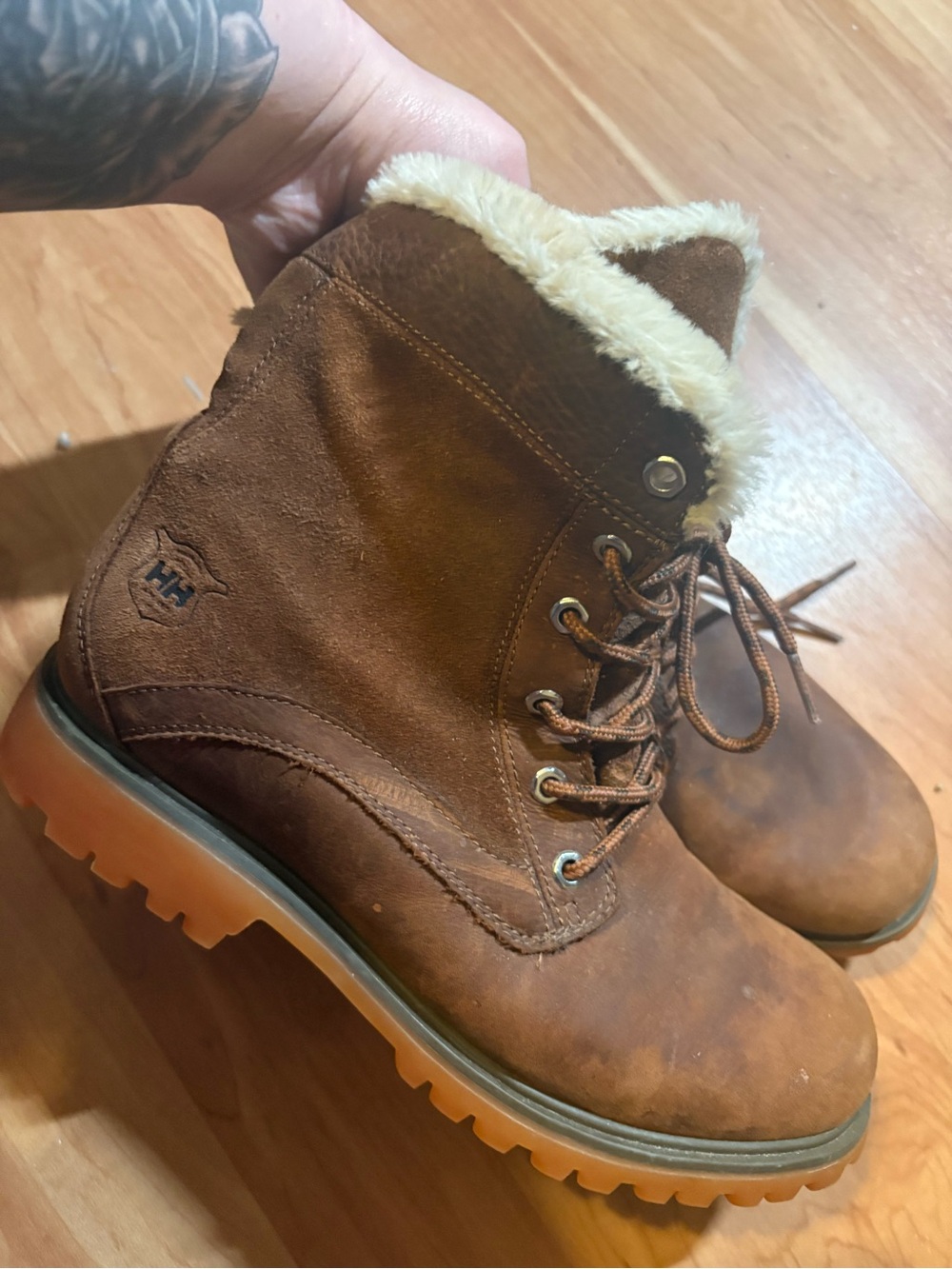 Helly Hansen Chestnut Brown Suede Lace-Up Fur Collar Boots